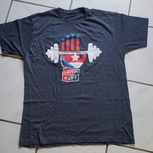 Unique brand new "catch a lift" fitness t-shirt